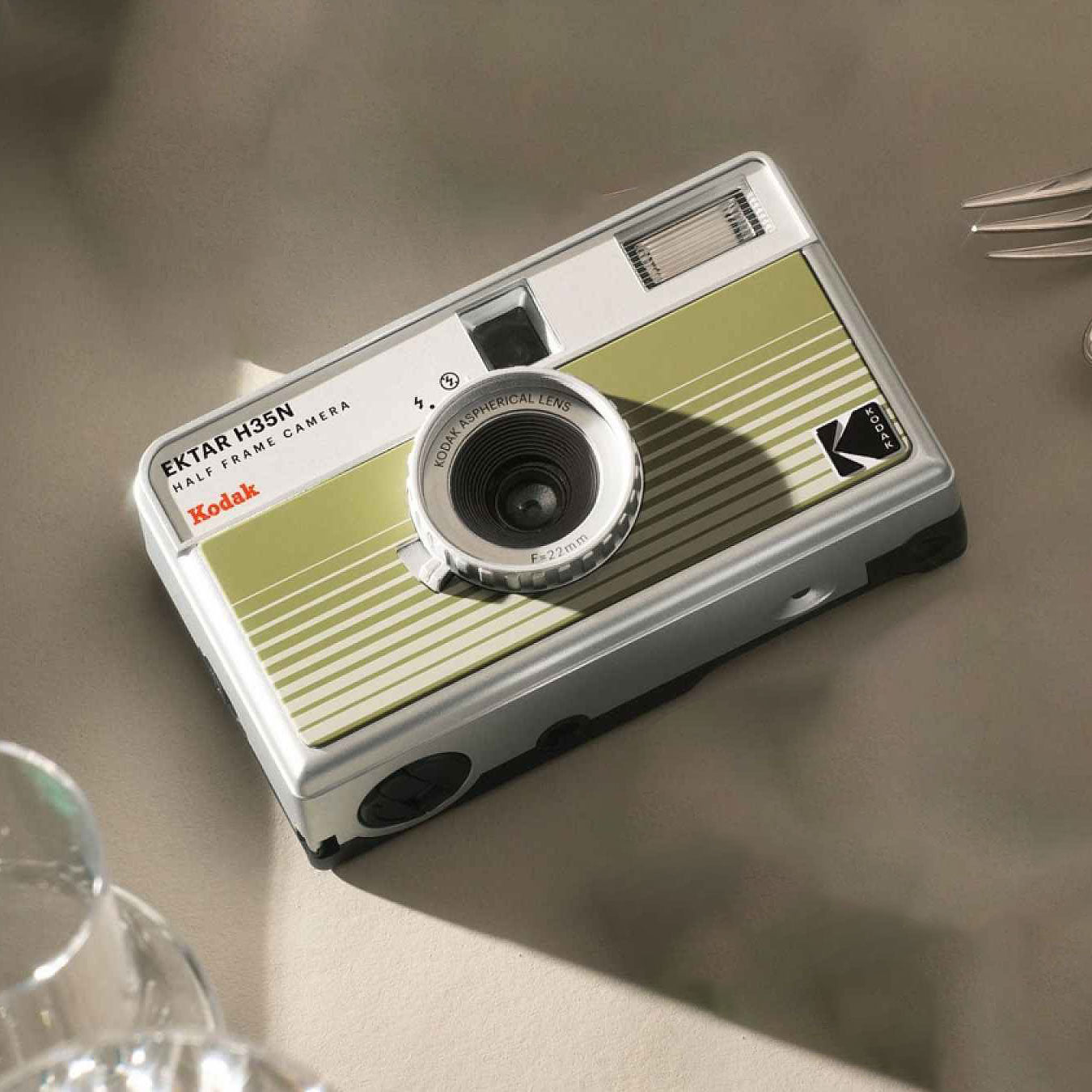 Kodak Ektar H35N - 35mm Half Frame Camera