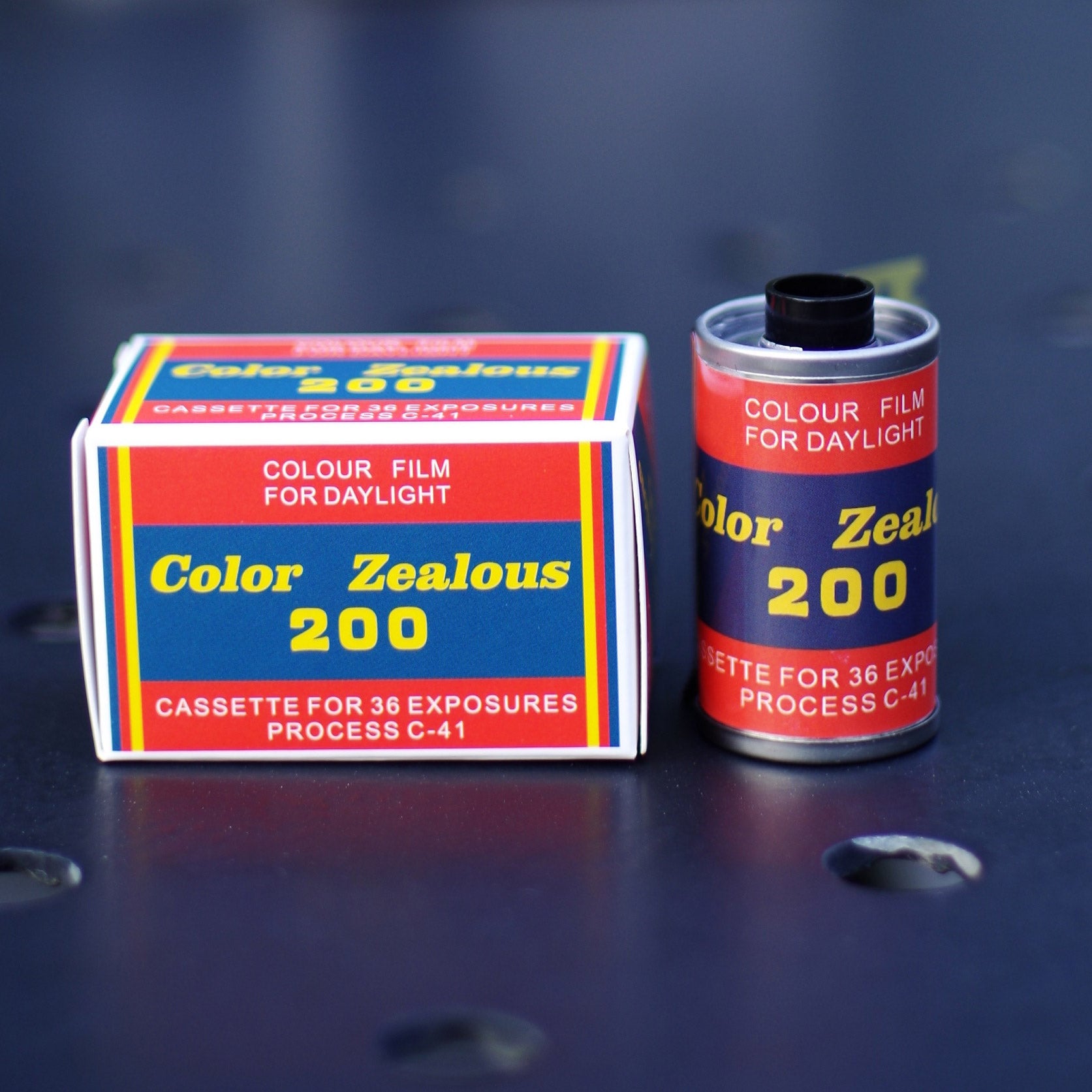 Zalious KING FILM Color Zealous 200 - 35mm - 36 exposures – Stuck in Film